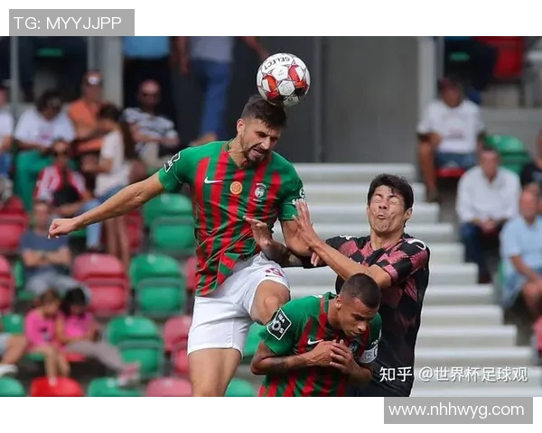 足球明星与孩子们的搞笑互动瞬间大揭秘欢乐整蛊图片合集