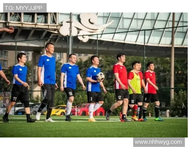 足球明星动态画作展现精彩瞬间与激情时刻的艺术之旅 足球明星动态画作展现精彩瞬间与激情时刻的艺术之旅